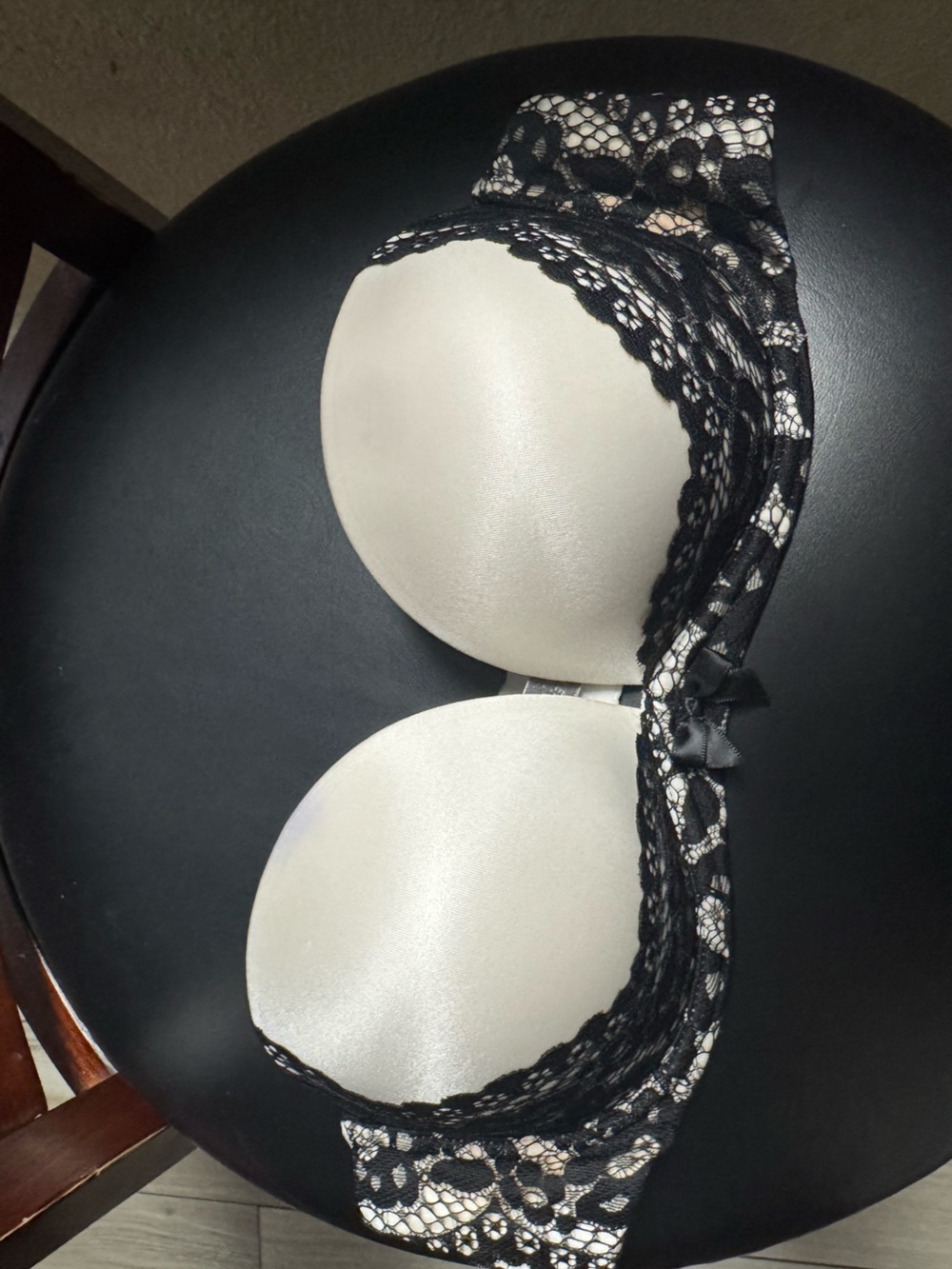Victoria's Secret Ivory Satin Strapless Bra with Black Lace